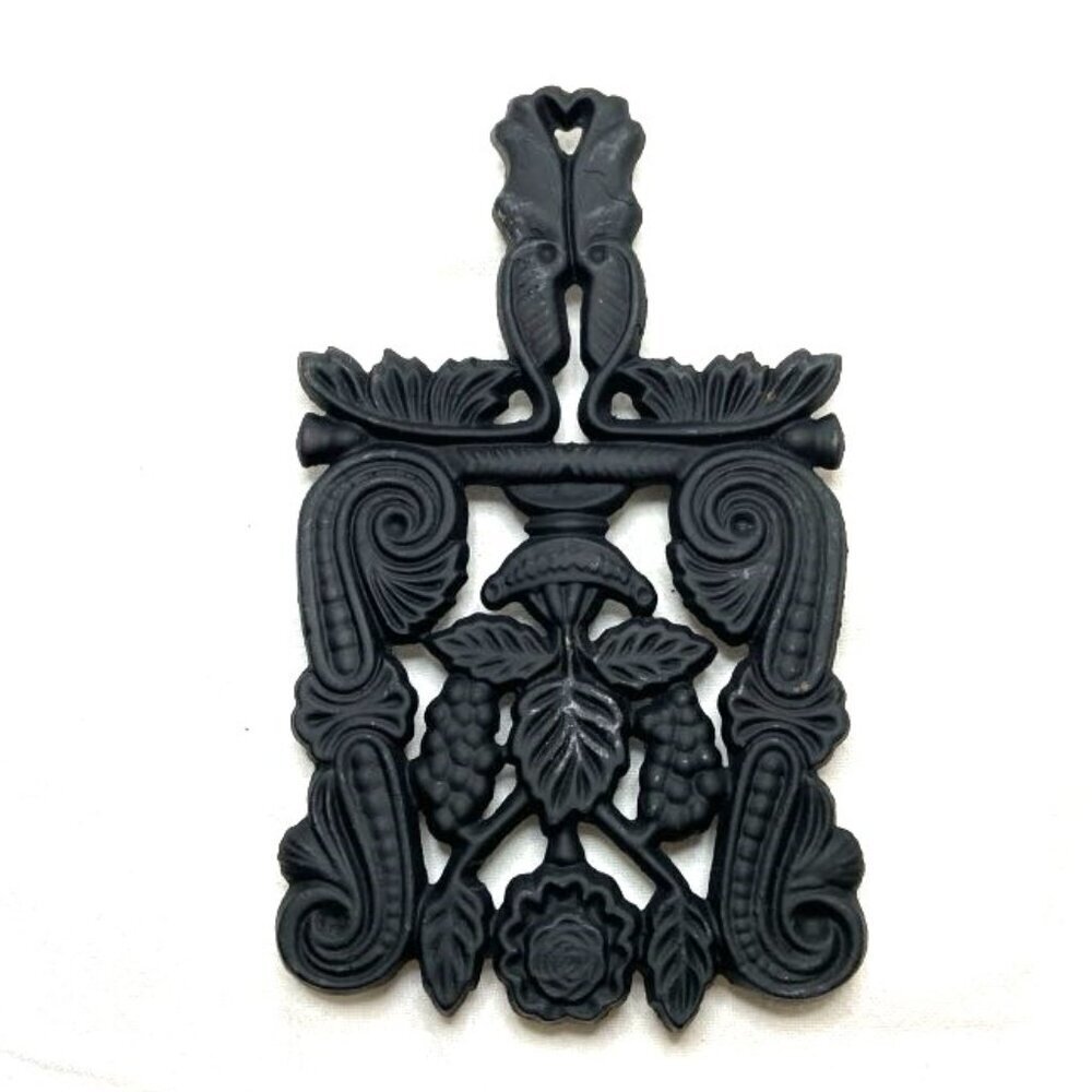 Vtg Virginia Metal Work Cast Iron Trivet or Wallβ Decor Grapes Matte Black.